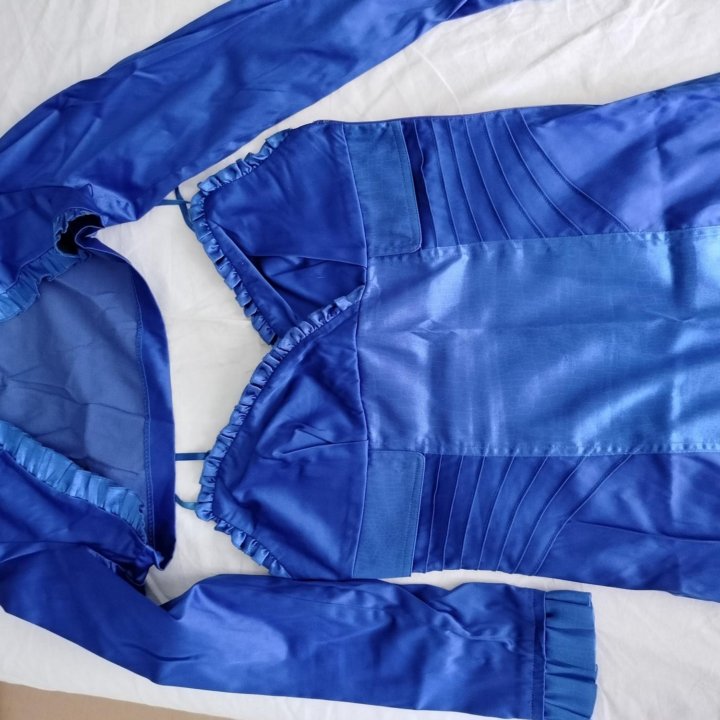 Платье вечернее