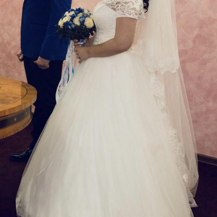 Свадебное платье