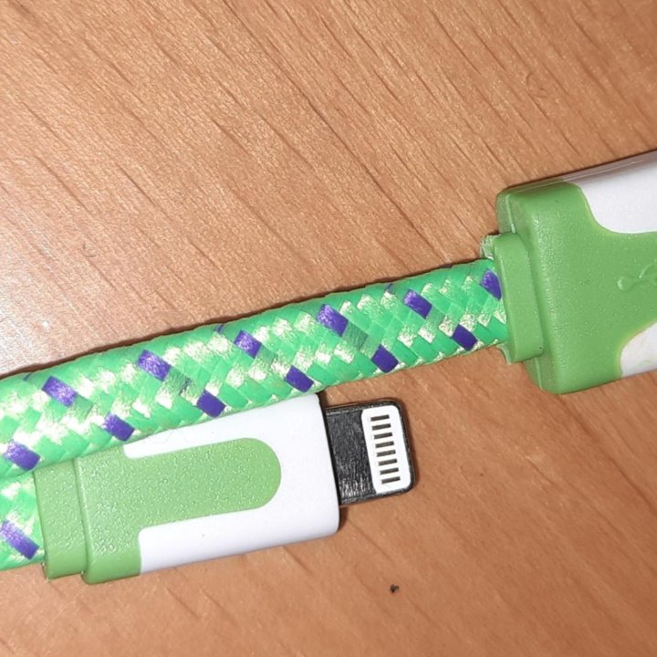 Кабель USB - iPhone