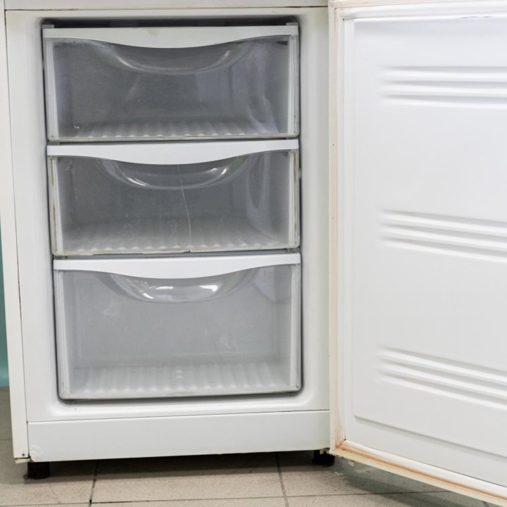 Холодильник Samsung + 1 год гарантии