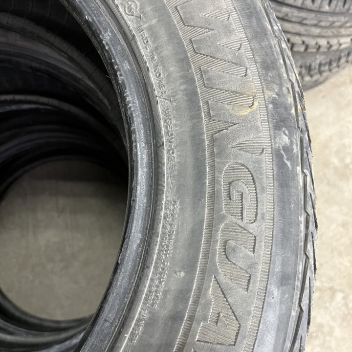 Roadstone 225/65 r 17