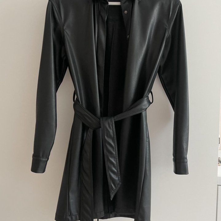 Платье кожаное