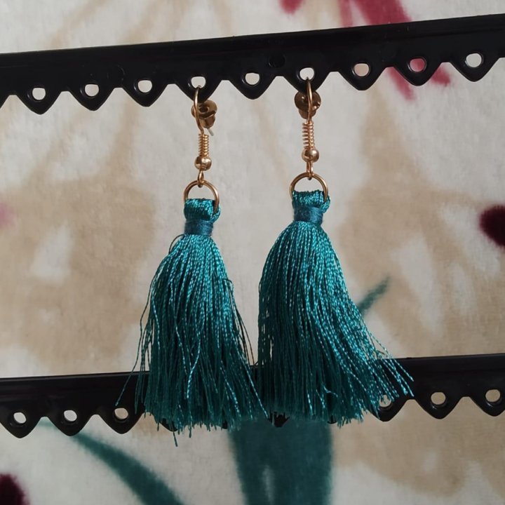 Серьги-кисти