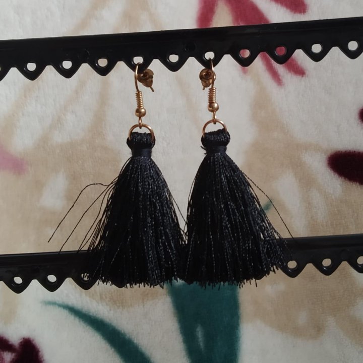 Серьги-кисти