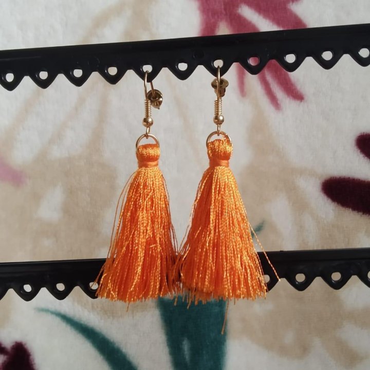 Серьги-кисти