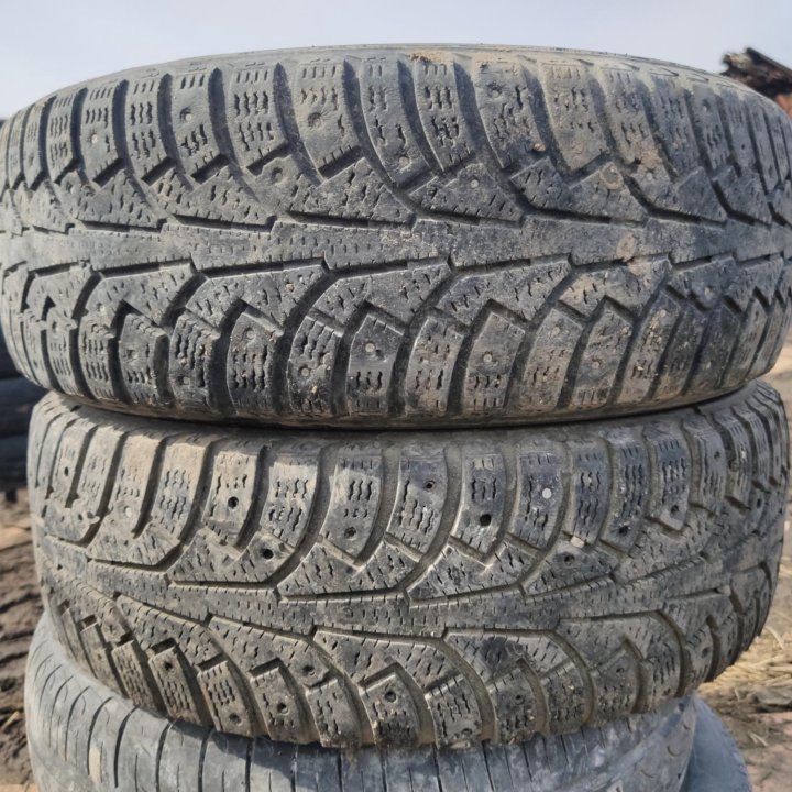 Nokian Hakkapeliitta 5, 185/60/15 пара