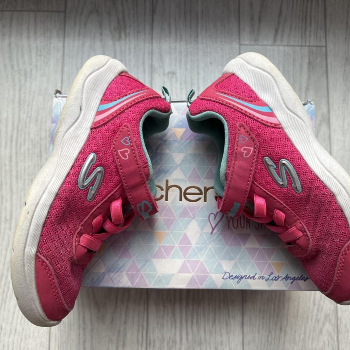 Кроссовки Skechers