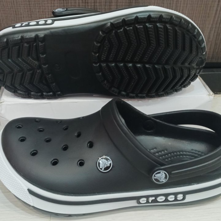 Crocs новые черные