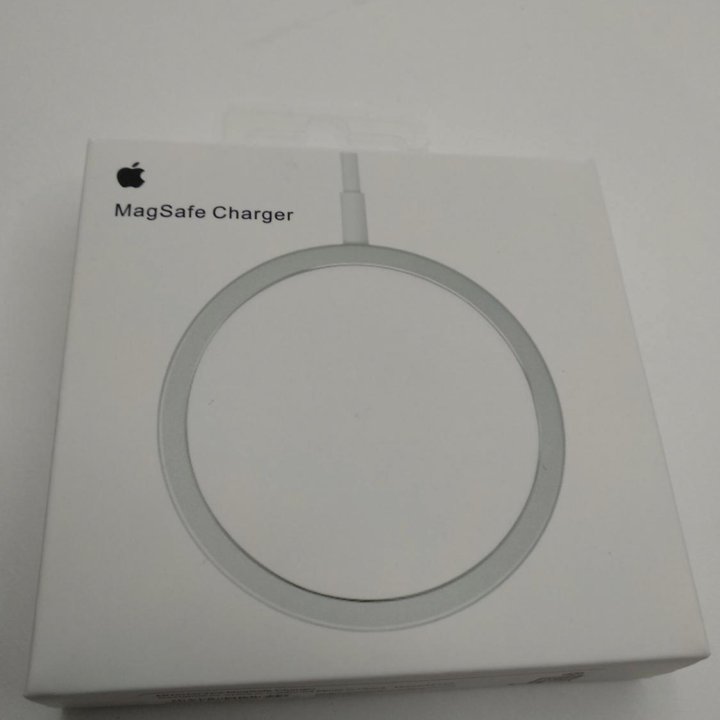 Зарядное устройство MagSafe Charger.