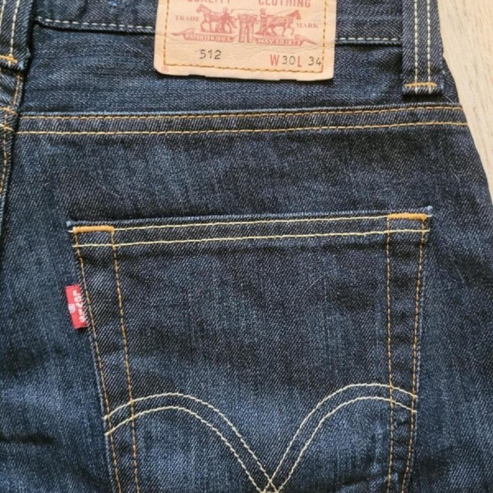 Джинсы levis 30