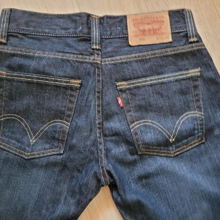 Джинсы levis 30