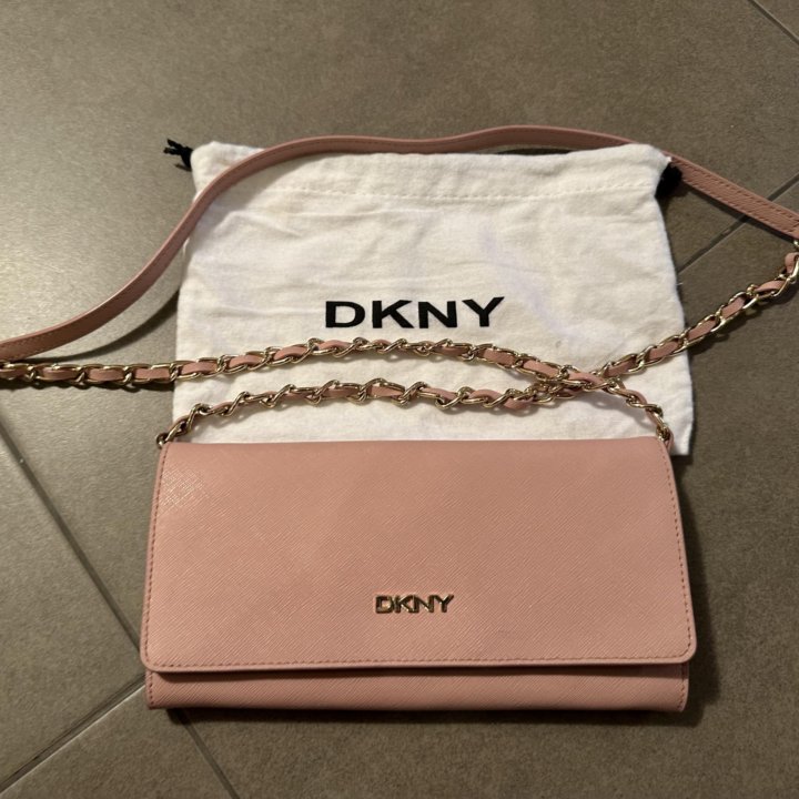 Оригинальная сумка-клатч DKNY