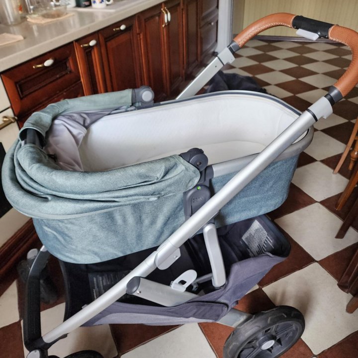 Детская коляска Uppababy Vista V2