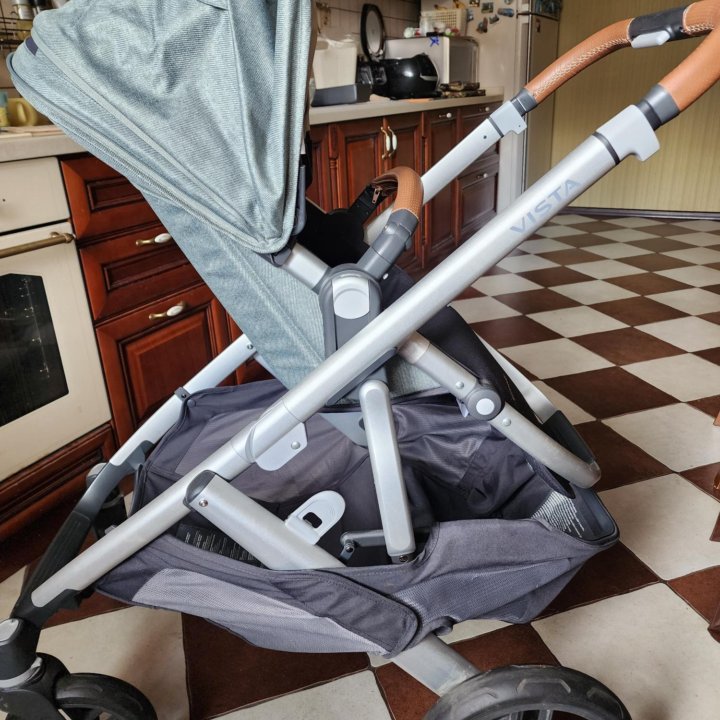 Детская коляска Uppababy Vista V2