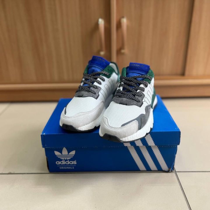 Кроссовки adidas nite jogger