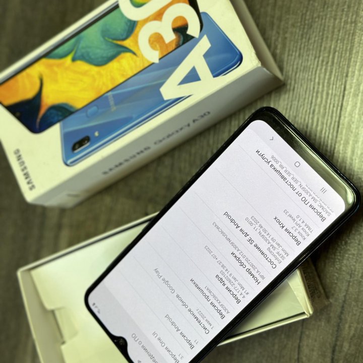 Продам Samsung A30 3/32Gb