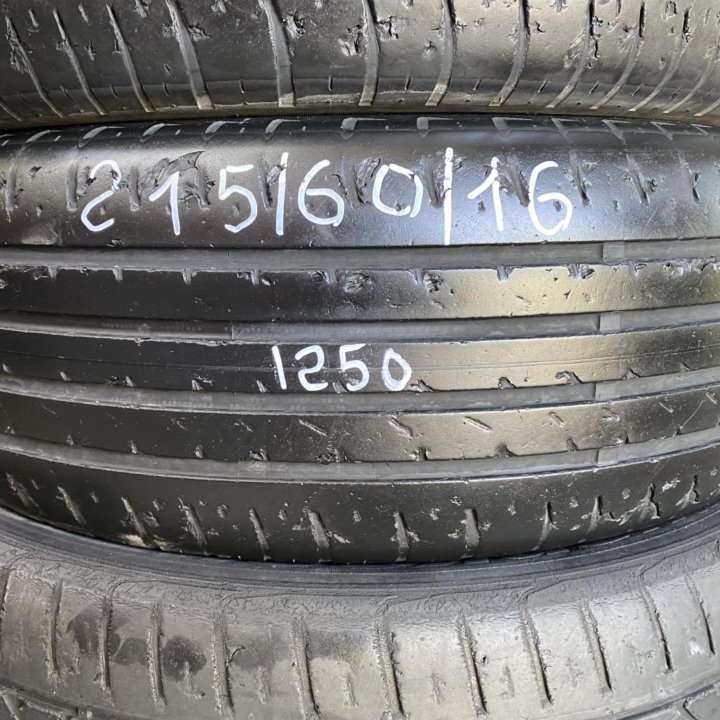 215/60 R16 Maxxis Bravo HP