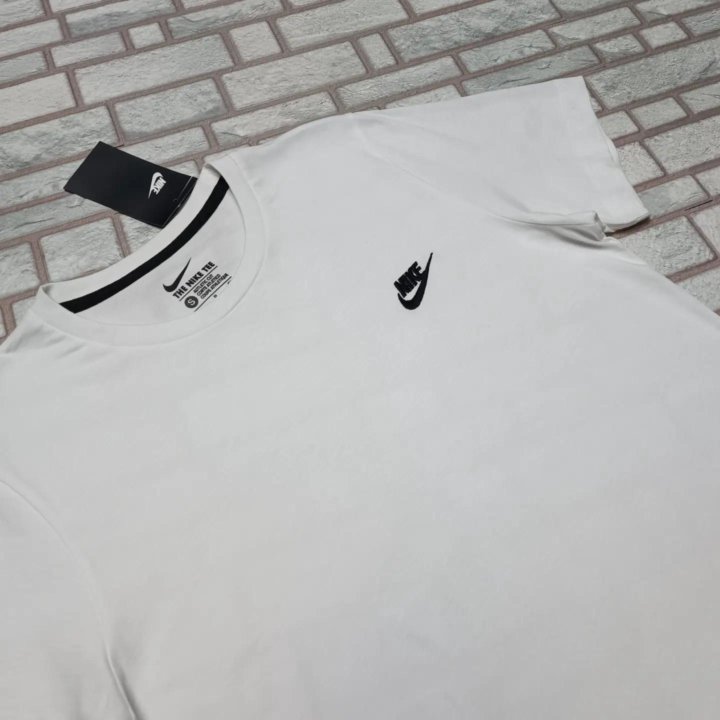 Белая футболка хлопок логотип Nike