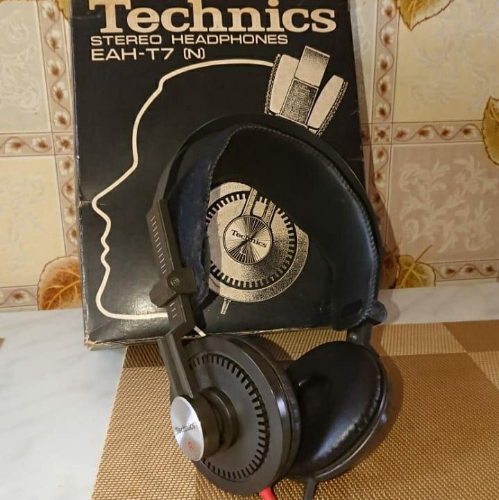  Винтажные наушники Technics EAH-T7