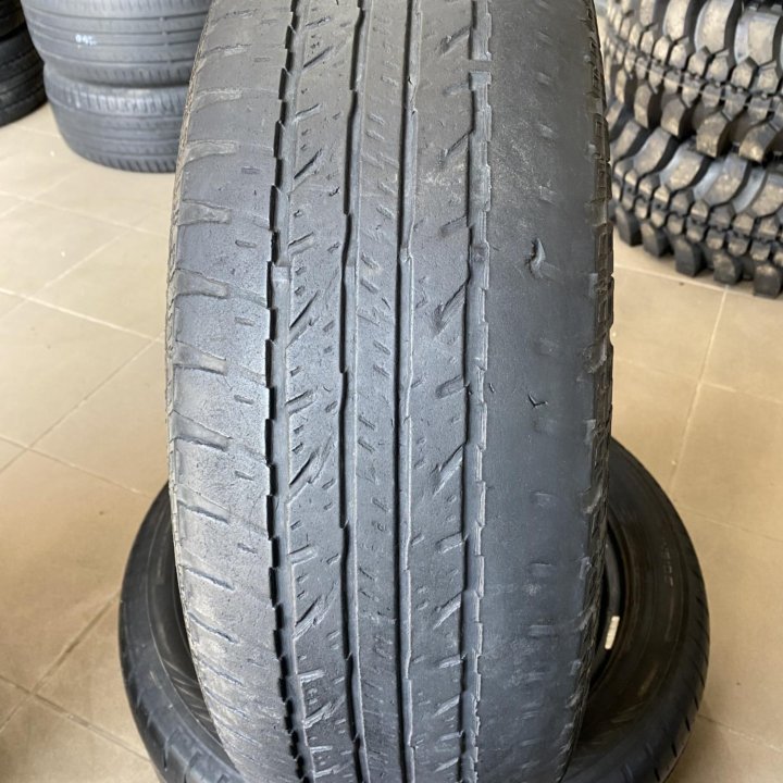 215/70 R16 Yokohama Geolandar A/T G015