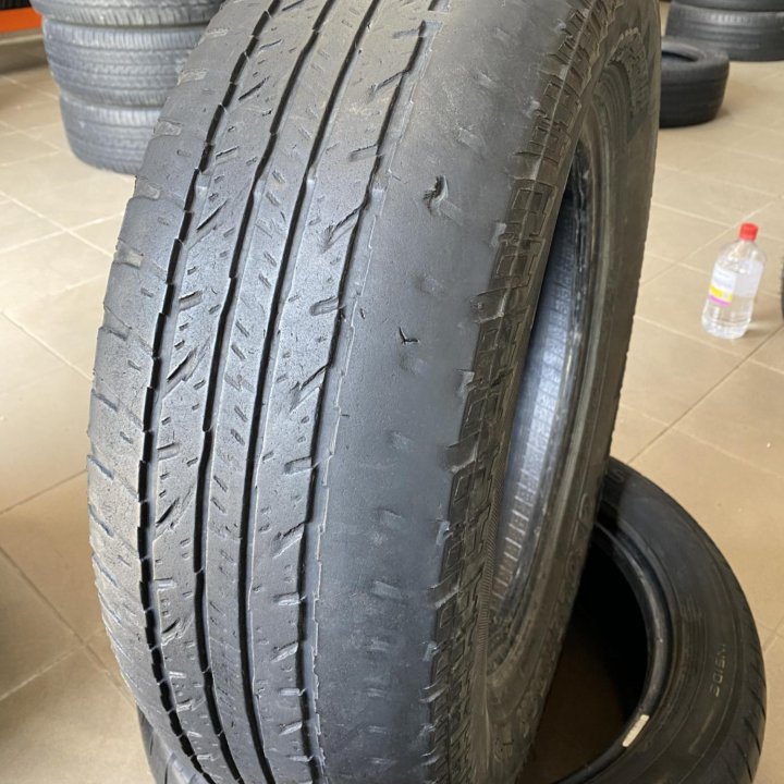 215/70 R16 Yokohama Geolandar A/T G015