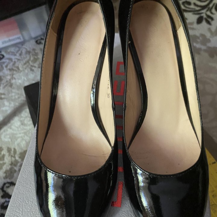 Туфли лаковые