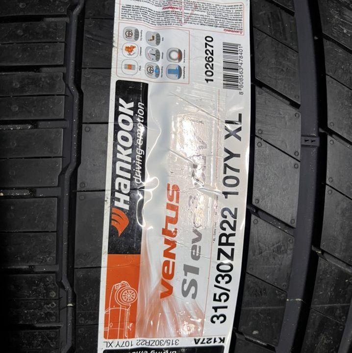 Hankook Ventus S1 Evo 3 K127 315/30 R22 и 275/35 R22