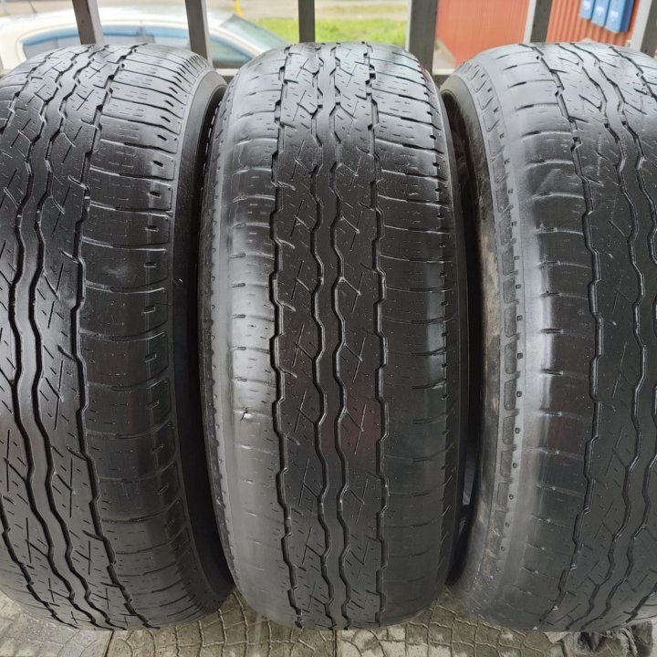 Шины Bridgestone 225/65/17 3 шт