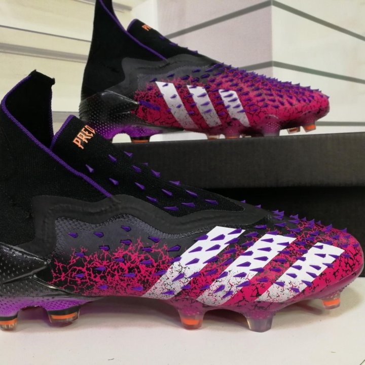 Бутсы футбольные ADIDAS PREDATOP FREAK