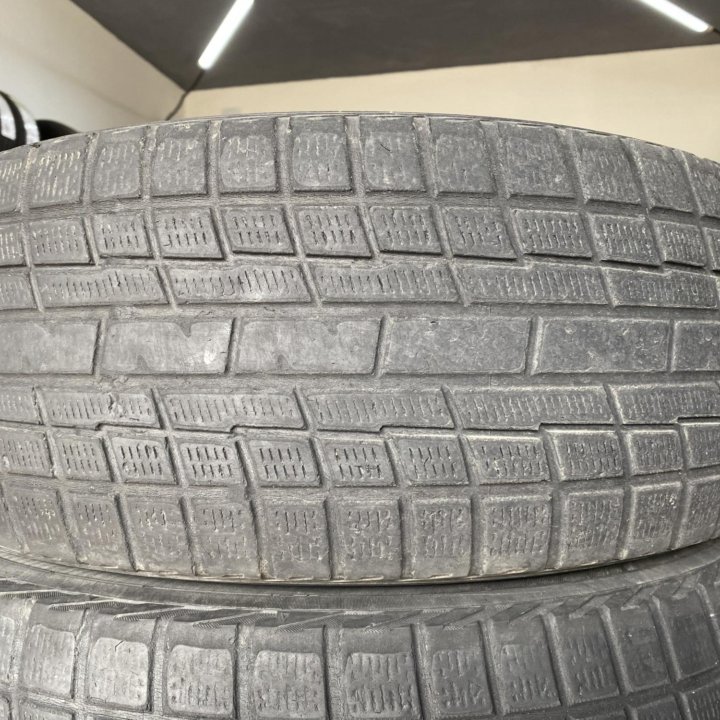 205/55 R16 Yokohama Ice Guard IG30