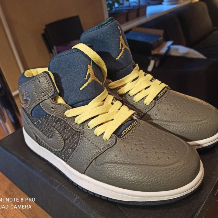 Nike air Jordan кроссовки кеды кожа 42 ра