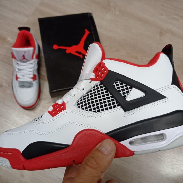 кроссовки Nike Air Jordan 4 Retro