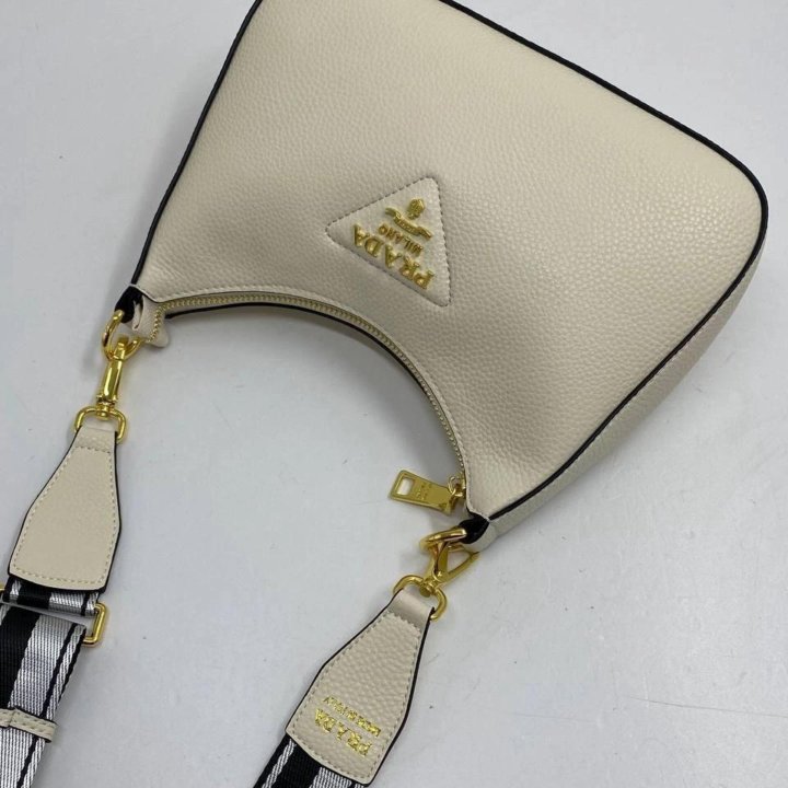 Кожаные Сумки Prada