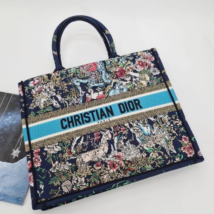 Сумки-шопер Dior