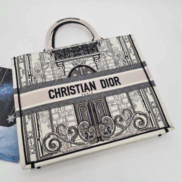 Сумки-шопер Dior