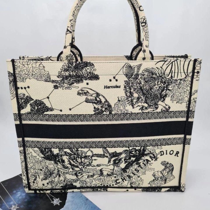 Сумки-шопер Dior