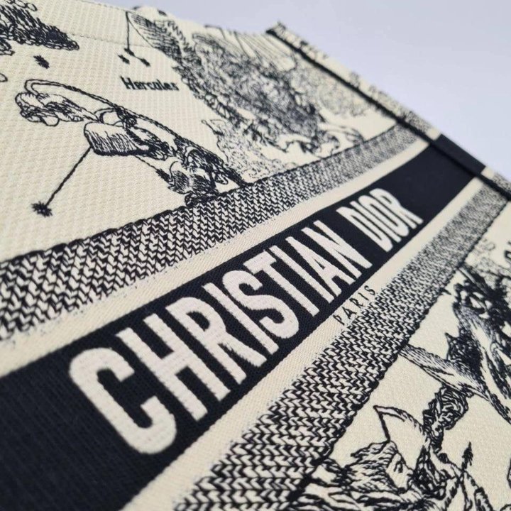 Сумки-шопер Dior