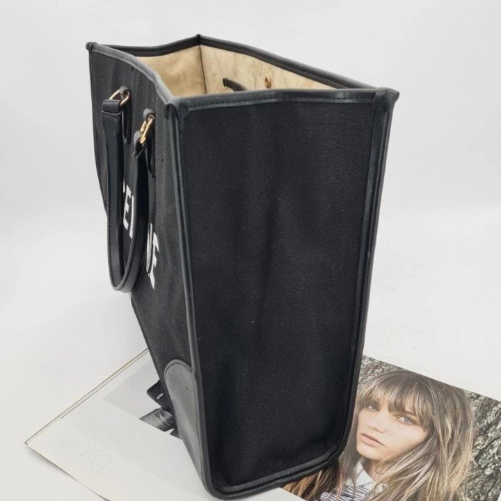 Сумки-шопер Celine