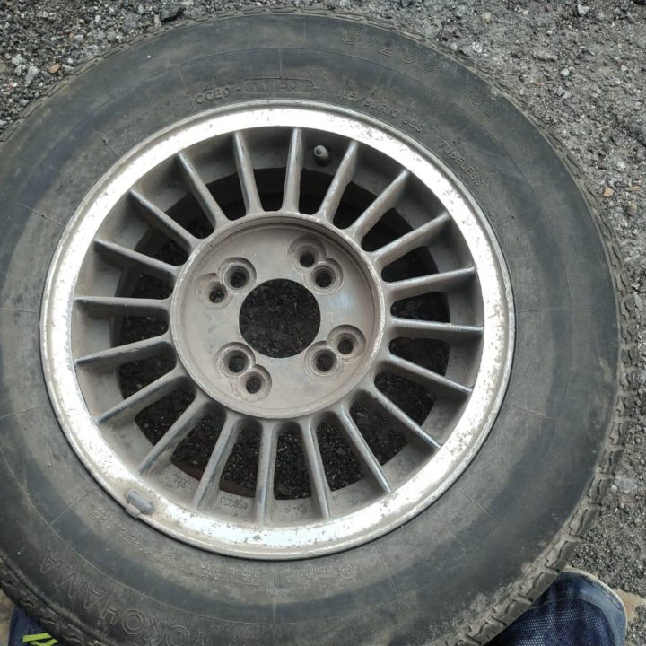 Продам шины с дисками Yokohama S208 165/80 R13