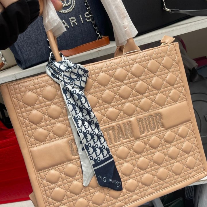 Сумки-шопер Dior