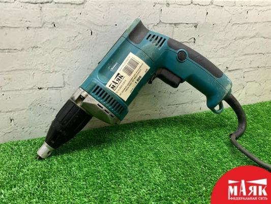 Б/У Сетевой шуруповёрт гипсокартона makita 6823