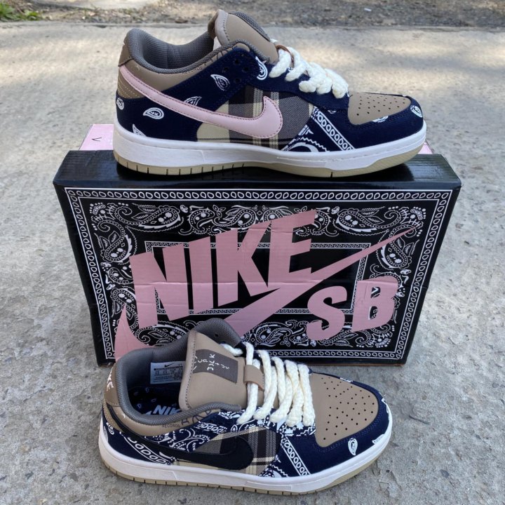 Кроссовки Nike SB Новые