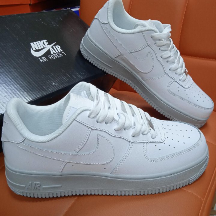 Кроссовки Nike Air Force