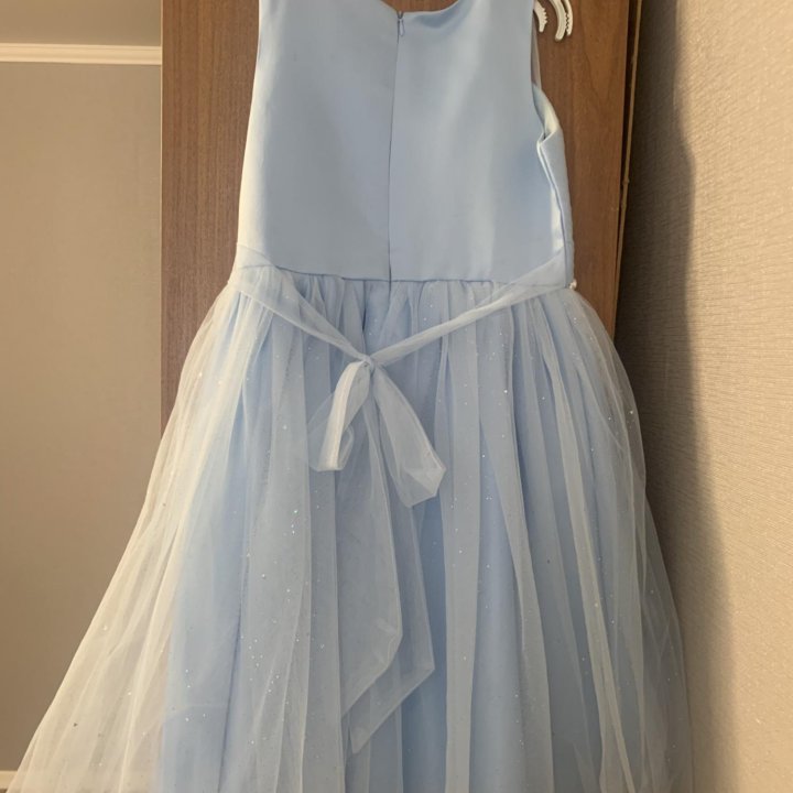 Платье праздничное