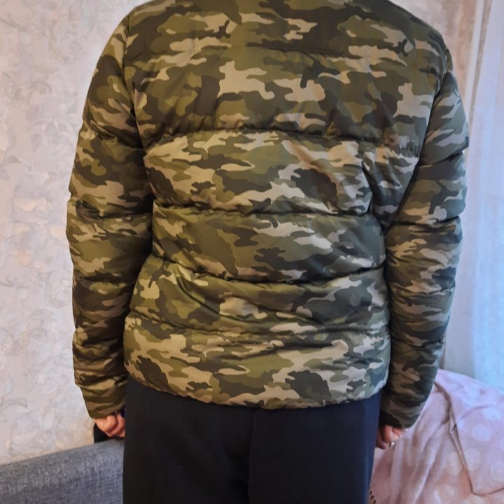 Оригинал тёплой куртки Helly Hansen