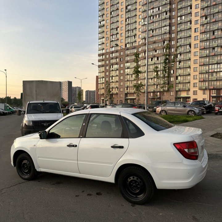 ВАЗ (Lada) Granta, 2018