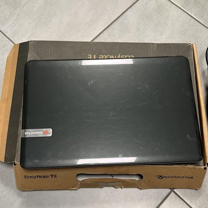 Ноутбук Packard Bell ENTE11HC-10002G50Mnks