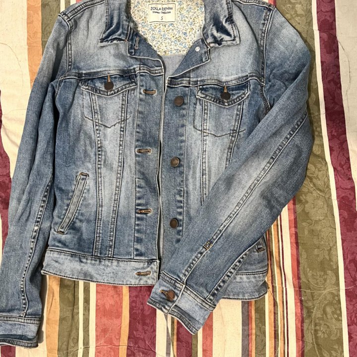 Джинсовая куртка