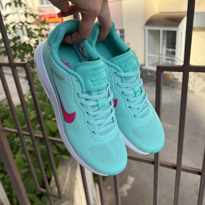 Nike Air Max Modern Essential р.38,40 новые лето