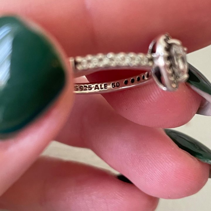 Кольцо Pandora